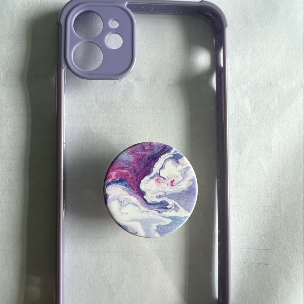 I phone 11 case with pop socket